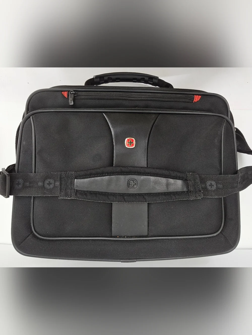 Wenger WA742602 Single Gusset 15.4